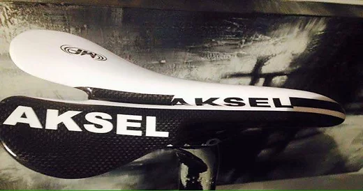 Selle AKSEL - MF Carbon Cycles